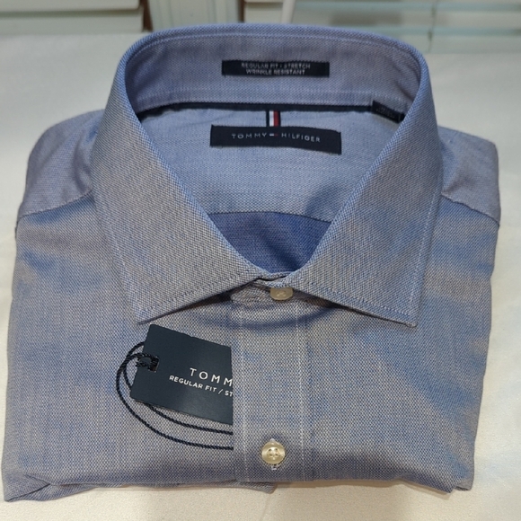Tommy Hilfiger Light Blue Dress Shirt - Picture 11 of 12